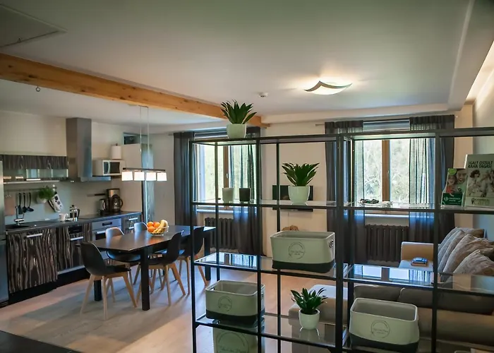 Hermann View Апартаменти *